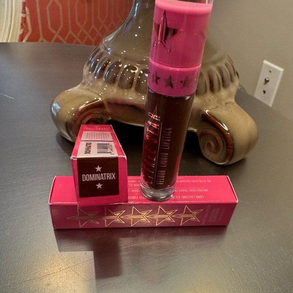 Jeffree Star - Dominatrix - Velour Liquid Lipstick -NIB Long Lasting Lipstick - Picture 2 of 7